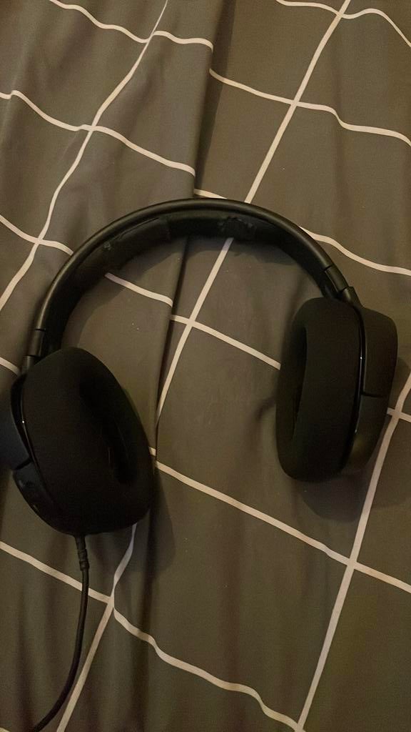 Steelseries game headset, Gebruikt, Ophalen of Verzenden, Over-ear, Mute-functie