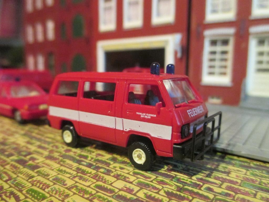 1979 Mitsubishi L300 4x4 bus Rietze Vrijw. Brandweer #1, Hobby en Vrije tijd, Modelauto's | 1:87, Zo goed als nieuw, Bus of Vrachtwagen