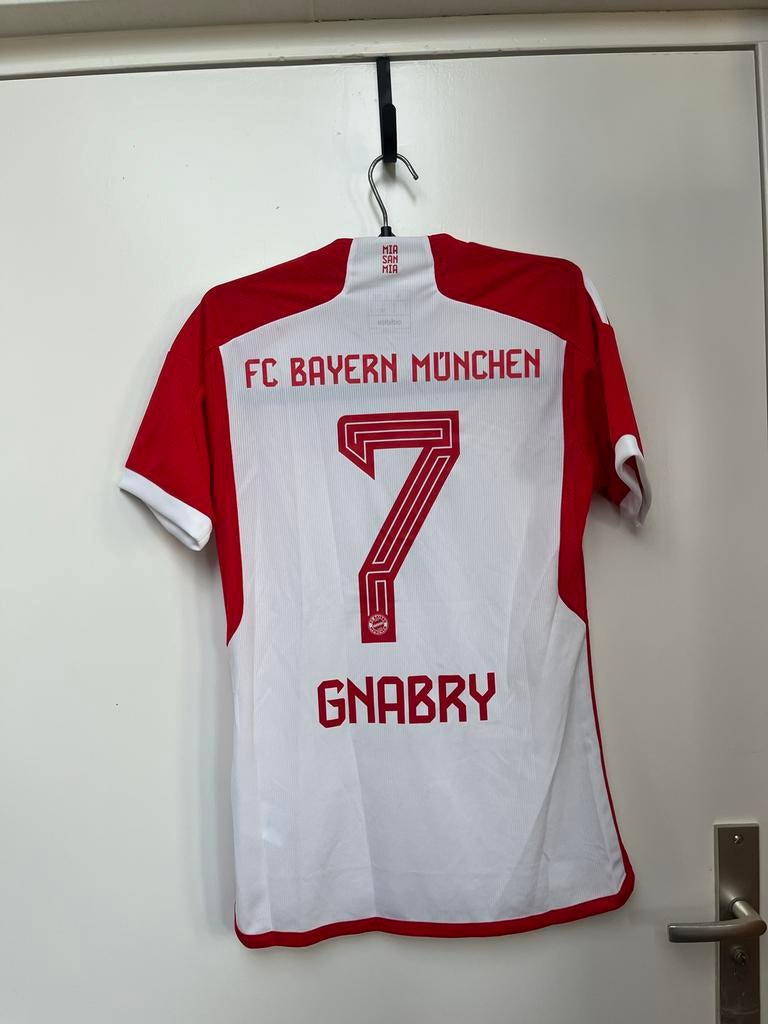 Serge Gnabry Bayern München shirt 23/24 - Nieuw!, Ophalen of Verzenden, Nieuw, Maat 46 (S) of kleiner, Rood