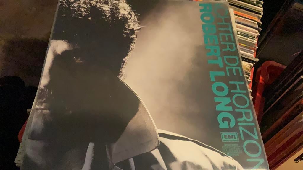 Robert long. Achter de horizon, Ophalen of Verzenden, Zo goed als nieuw, Overige formaten, Levenslied of Smartlap