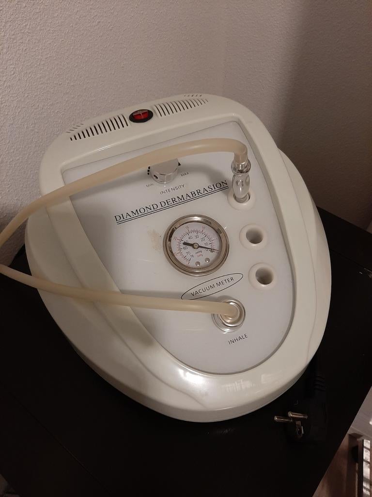 Microdermabrasie apparaat - Huidverbetering, Gebruikt, Gehele gezicht, Wit, Ophalen of Verzenden