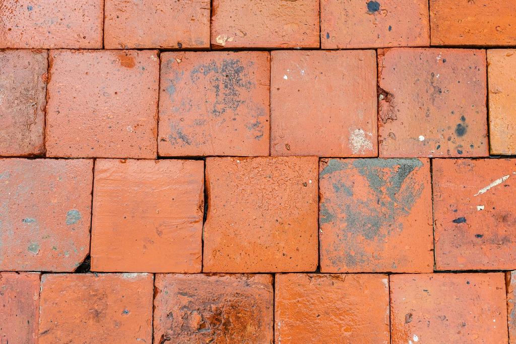 Antieke oude rode estrikken plavuizen 20M2 20x20, Gebruikt, Steen of Klei, Minder dan 50 cm, Ophalen of Verzenden