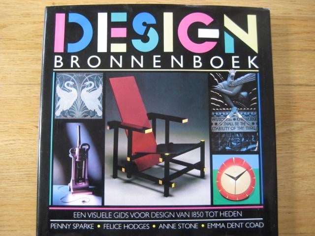 Design Bronnenboek Penny Sparke 1986, Ophalen of Verzenden, Gelezen