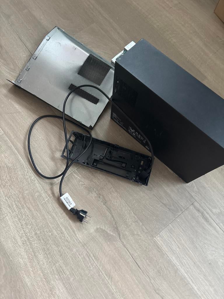 Defecte PC - Gratis af te halen, Computers en Software, Ophalen of Verzenden, Niet werkend