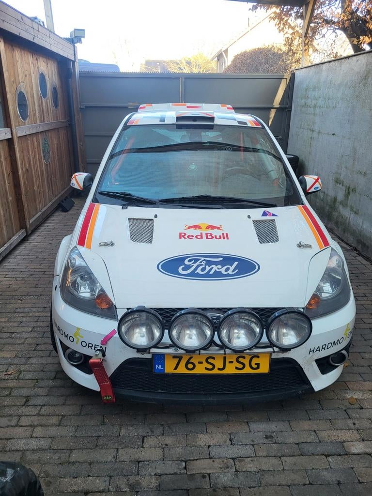Ford Fiësta st150 rally auto mag nu weg, Voorwielaandrijving, 4 cilinders, Blauw, 49 €/maand