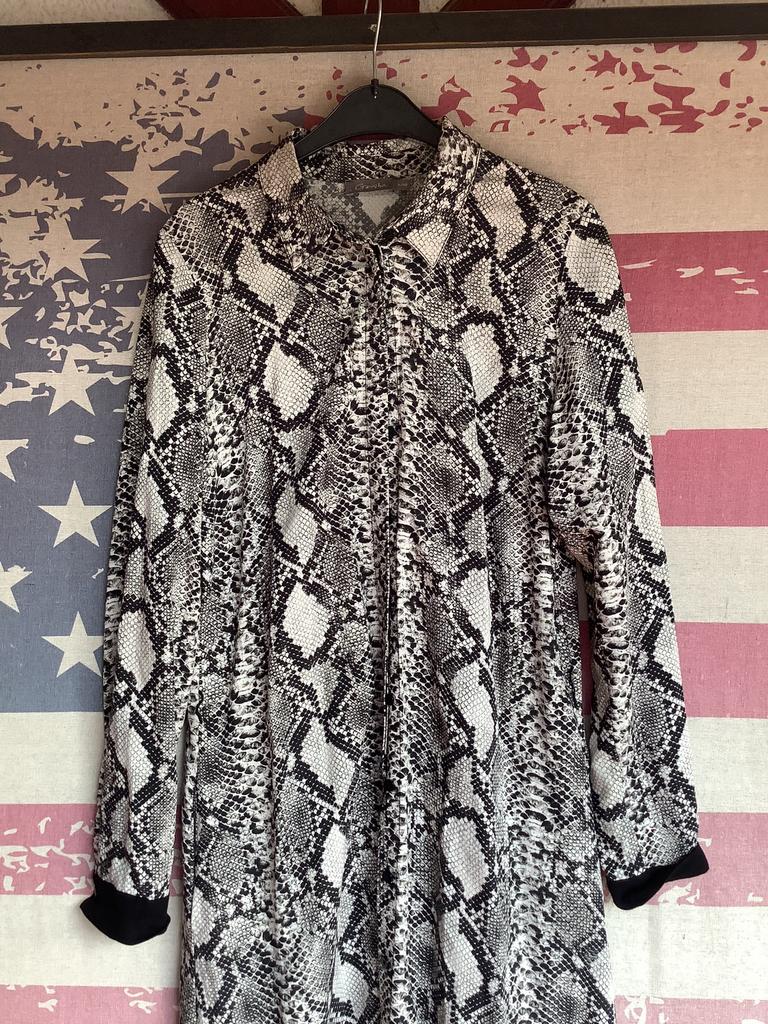 Geisha jurk. 40., Kleding | Dames, Jurken, Ophalen of Verzenden, Zo goed als nieuw, Maat 38/40 (M), Onder de knie