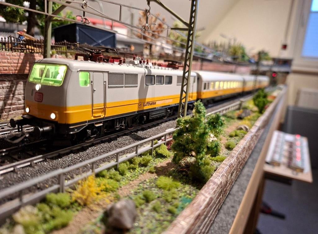 Uw modelspoor verzameling of modelspoorbaan verkopen?, Ophalen of Verzenden, Zo goed als nieuw, Gelijkstroom of Wisselstroom, Märklin