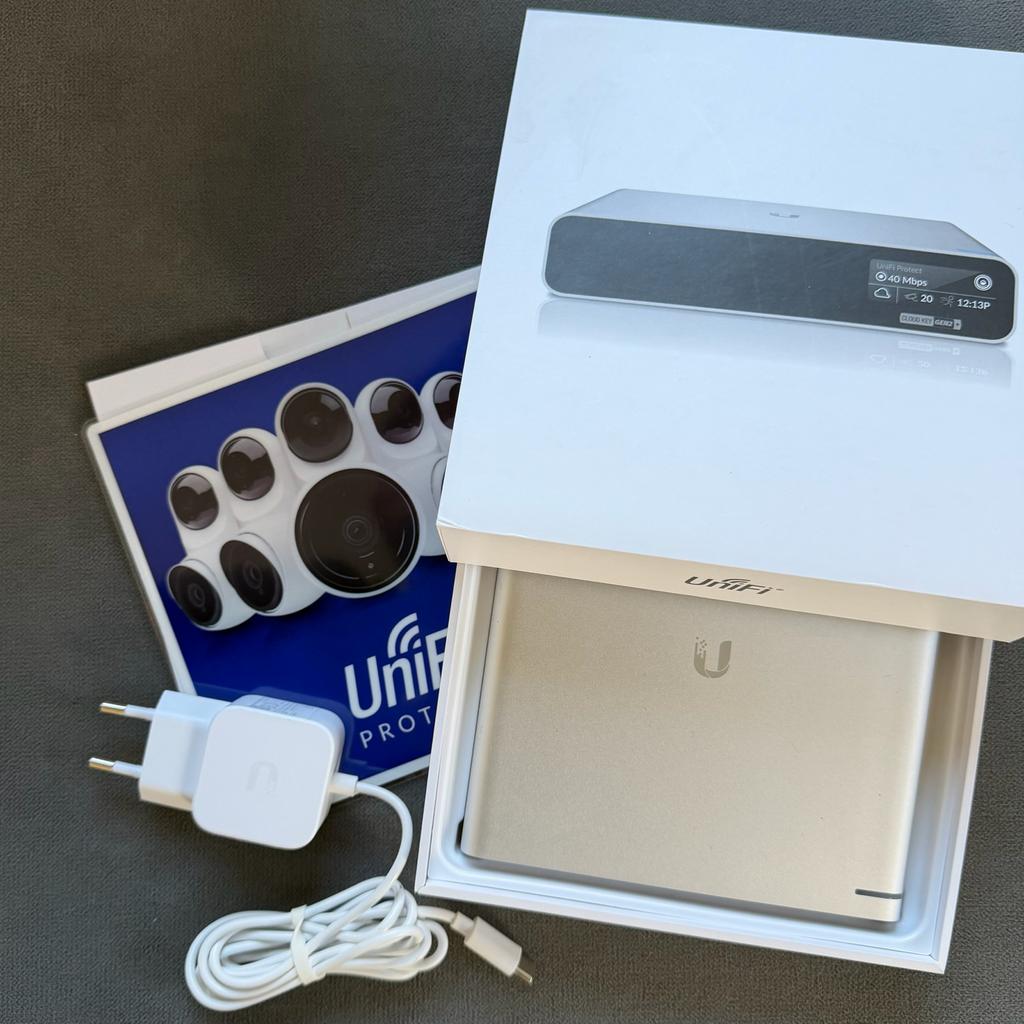Ubiquiti | UniFi Cloud Key Gen2 Plus | zonder HDD, Computers en Software, Netwerk switches, Ophalen of Verzenden, Gebruikt
