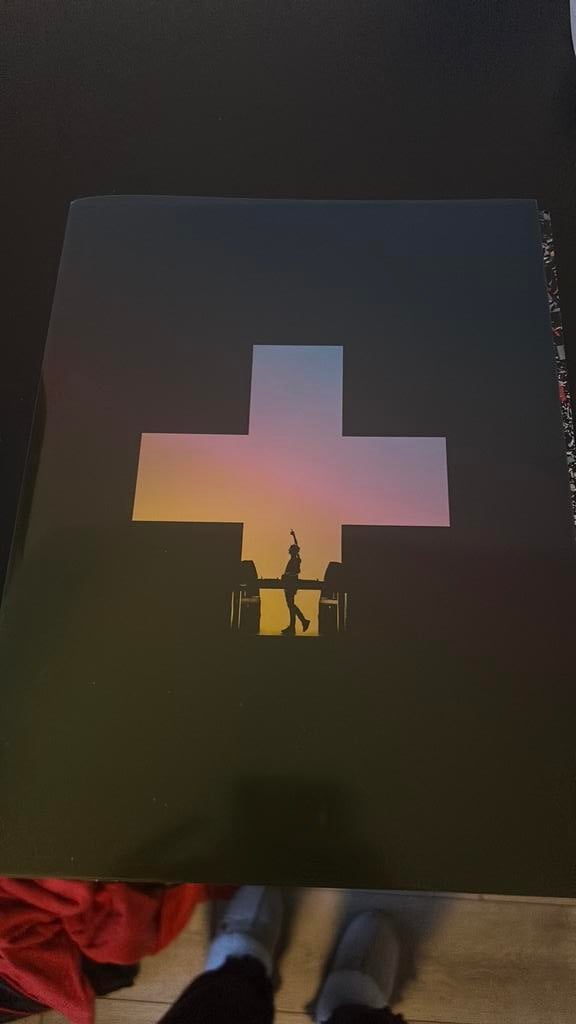 LIFE = CRAZY boek Martin Garrix + handtekening en 4 posters, Ophalen