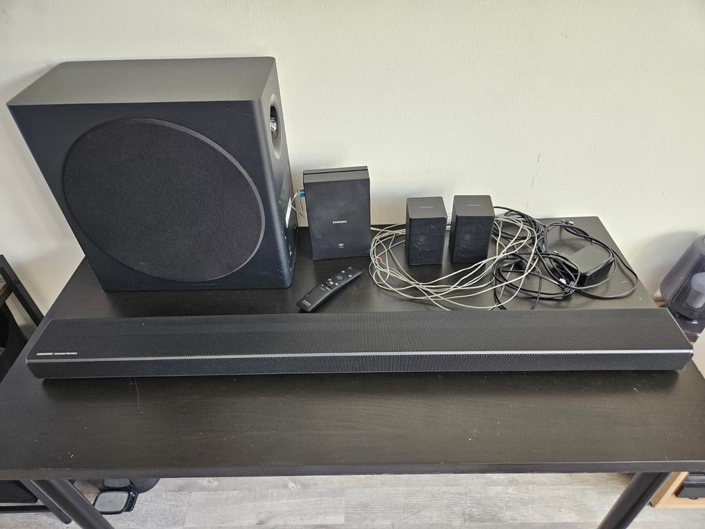 Samsung HW-Q70R + SWA-8500S soundbar en surround speakers, Ophalen, Bluetooth, Zo goed als nieuw