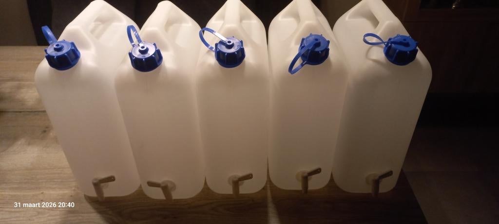 Water jerrycans met kraan 10 liter ( Gebruikt), Ophalen of Verzenden, Staal, Oor- of Traguspiercing