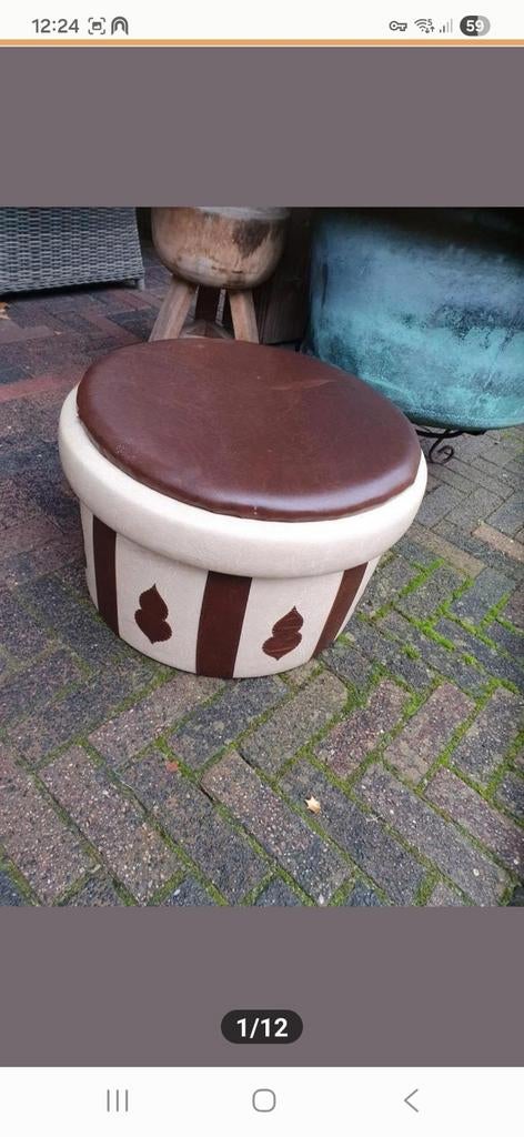 Retro poef/vintage opberg poef van sky leer, Overige materialen, Gebruikt, Rond, Minder dan 50 cm