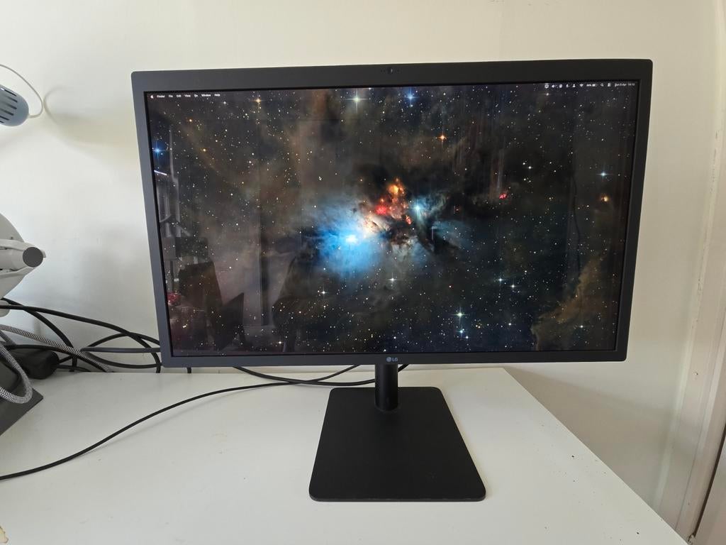 LG Ultrafine 5k beeldscherm, Computers en Software, Monitoren, Ophalen, IPS, Zo goed als nieuw, 60 Hz of minder