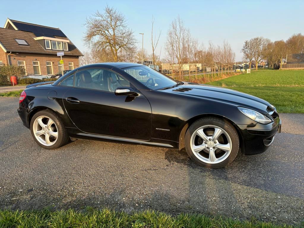 Mercedes-Benz SLK 1.8 Slk200 Kompr Roadster 2004 Zwart, Achterwielaandrijving, 4 cilinders, 1796 cc, Bruin