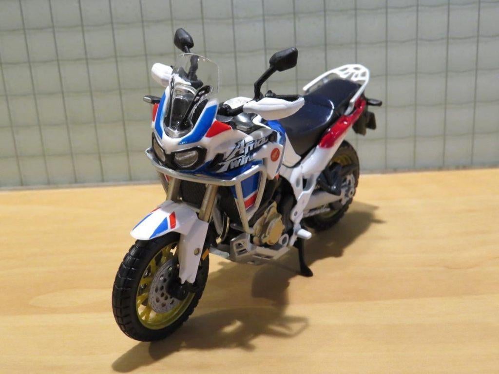Honda CRF1000 Africa twin 1:18 bburago, May Cheong Group France S.A.S., Nieuw, Ophalen of Verzenden, Motor