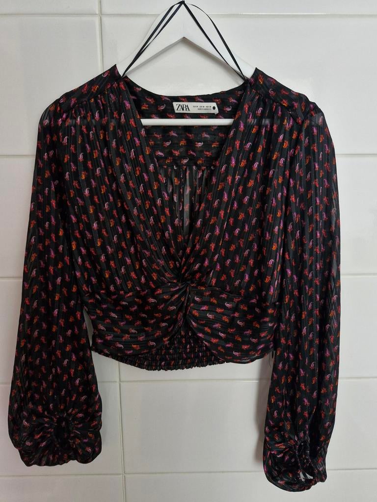 Zara gedrapeerd blousje met metallic maat M, Kleding | Dames, Tops, Maat 38/40 (M), Ophalen of Verzenden, Zo goed als nieuw, Lange mouw