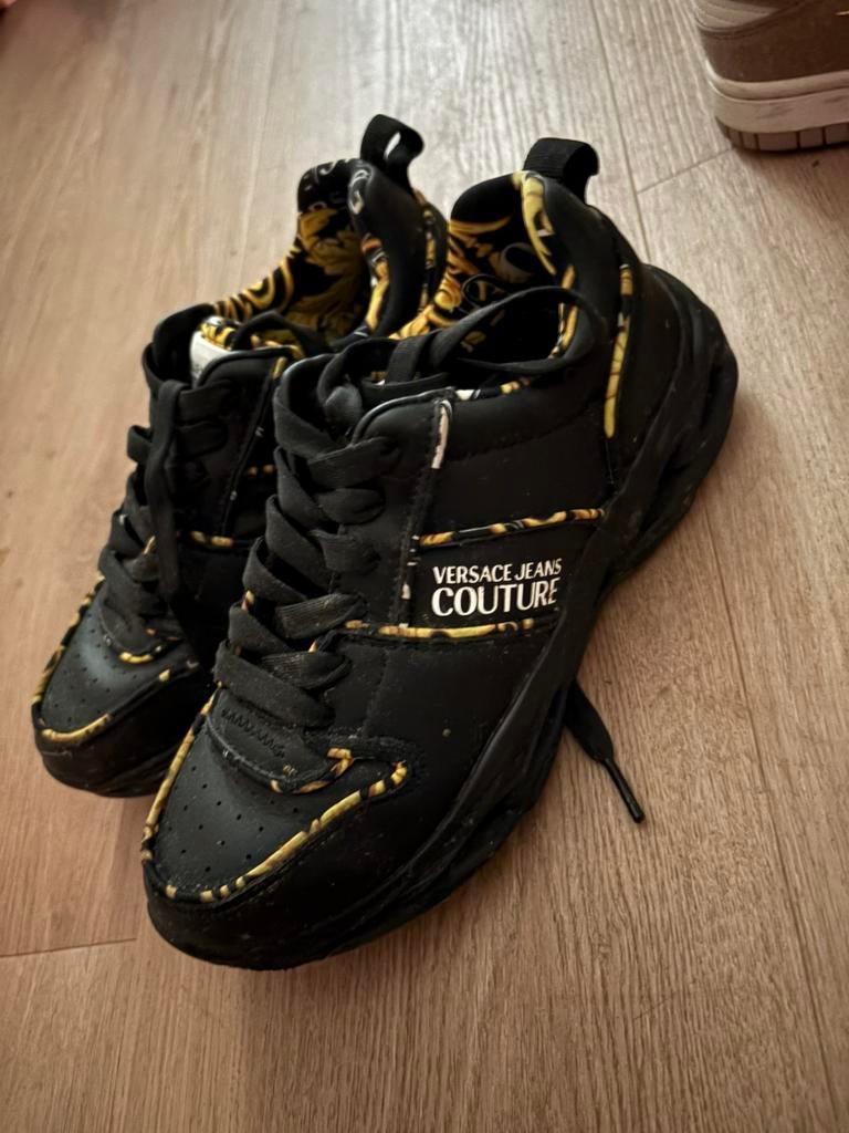 Dames versace schoenen, Kleding | Dames, Ophalen of Verzenden, Zo goed als nieuw, Zwart, Sneakers of Gympen