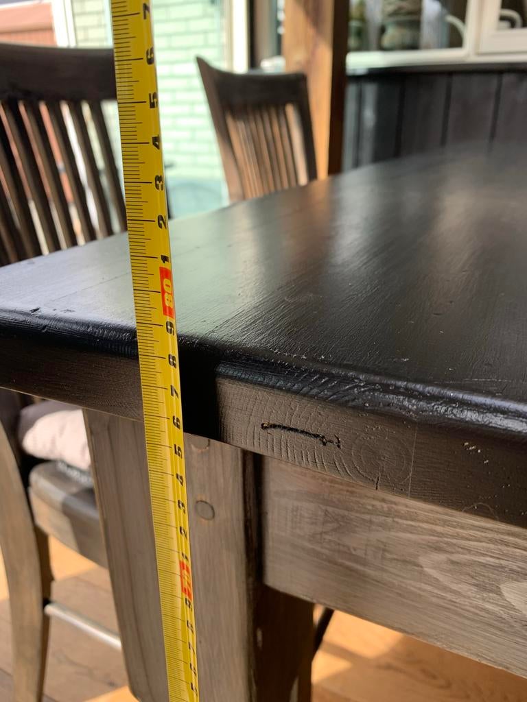 Robuuste eettafel, zwart blad, landelijke stijl, Huis en Inrichting, Tafels | Eettafels, Ophalen, Gebruikt, 100 tot 150 cm, 50 tot 100 cm