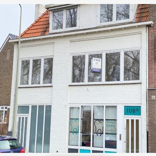Ruime Bovenwoning Te Huur, Ophalen, Zo goed als nieuw