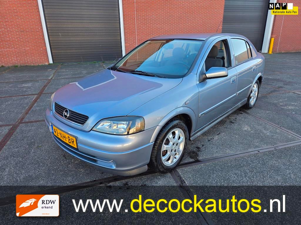 Opel Astra 1.6 Njoy/AUTOMAAT/AIRCO/TREKHAAK, Gebruikt, 4 cilinders, Startonderbreker, 49 €/maand