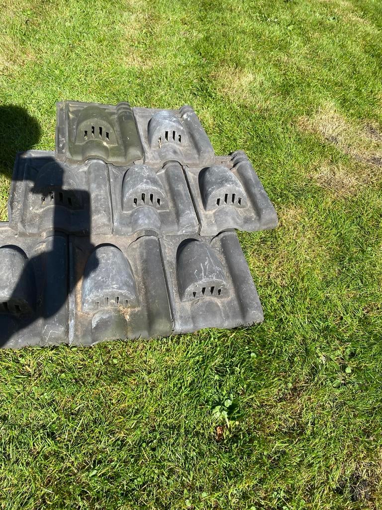 Gebruikte kruisdakpannen met ventilatie, Ophalen, Gebruikt, Steen of Klei, Zwart