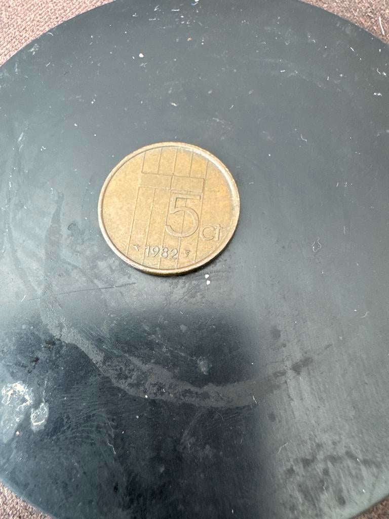 Zeldzame Nederlandse 5 cent munt uit 1982, Postzegels en Munten, Munten | Nederland, Losse munt, 5 cent, Koningin Beatrix, Ophalen of Verzenden
