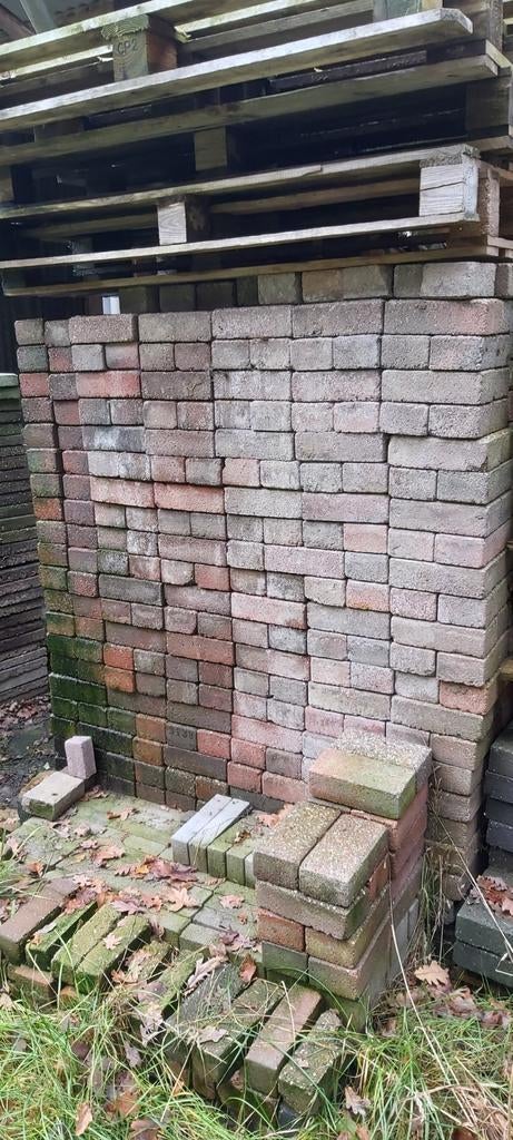 Diverse terras tegels, keien , klinkers , sluitbanden, Ophalen, Gebruikt, Beton, Klinkers