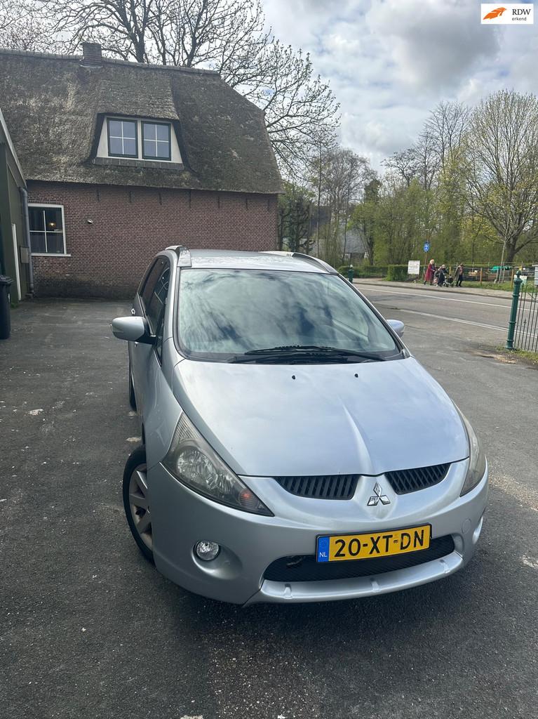 Mitsubishi Grandis 2.4-16V InSport,Airco Automaat ,7personen, Auto's, Parkeersensor, 7 stoelen, Bedrijf, 93 €/maand