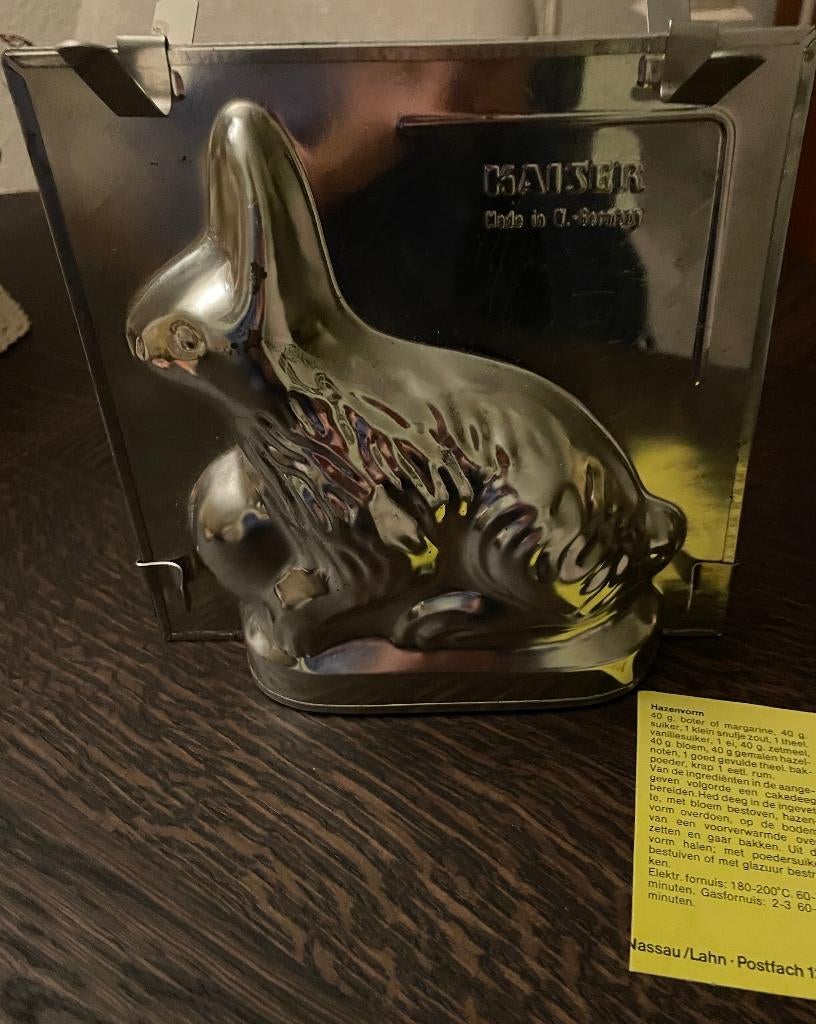 Kaiser bakvorm Paashaas, Ophalen, Nieuw