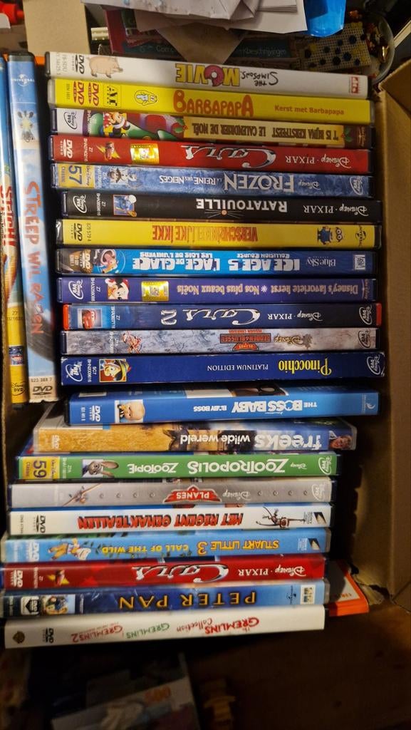Schoenen doos vol kinder dvd's Disney, pixar, Cd's en Dvd's, Alle leeftijden, Ophalen of Verzenden, Zo goed als nieuw, Overige soorten