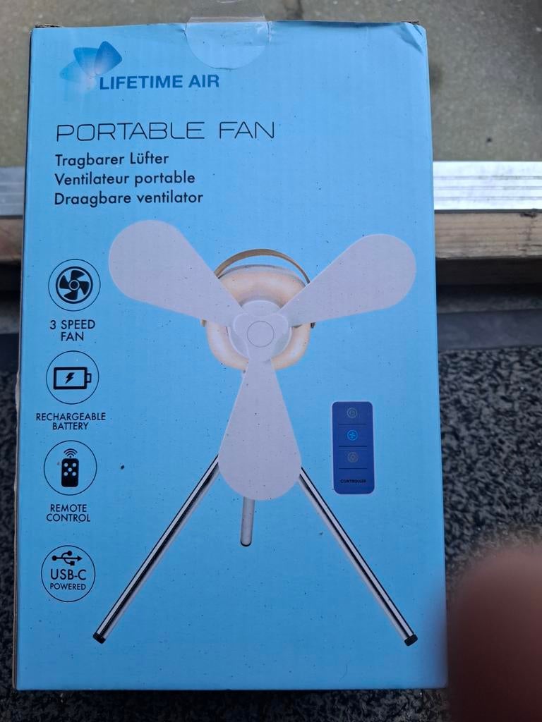 Ventilator tafelmodel, Witgoed en Apparatuur, Ventilatoren, Ophalen of Verzenden, Ventilator met afstandsbediening, Nieuw, Tafelventilator