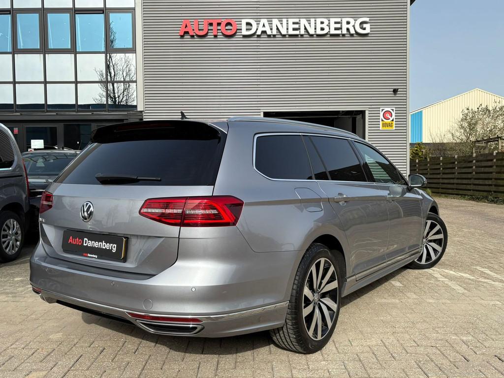 Volkswagen Passat Variant 1.5 TSI Highline R-LINE LEER,MASSA, Auto's, 730 kg, 4 cilinders, 150 pk, Adaptive Cruise Control