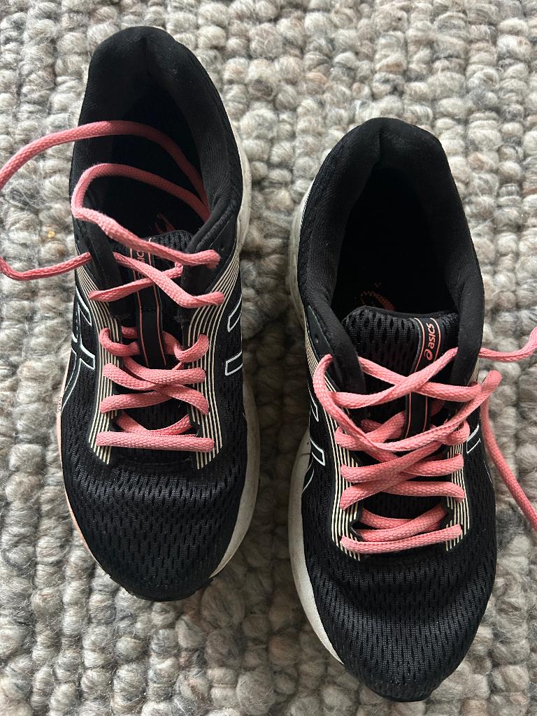 Nog prima ASICS gel-zone duomax maat 36, Ophalen of Verzenden, Gebruikt, Hardloopschoenen, Asics