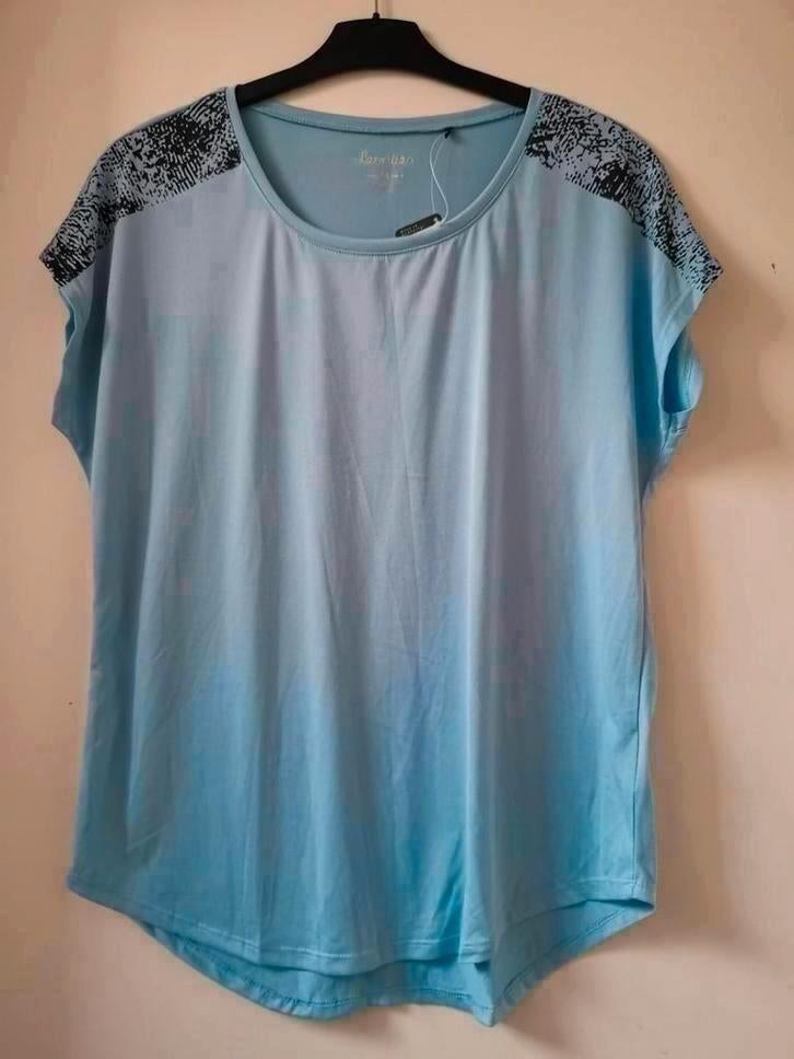 Leontien sportshirt blauw/ dierenprint op schouder, maat M,, Kleding | Dames, Sportkleding, Maat 38/40 (M), Leontien, Blauw, Nieuw