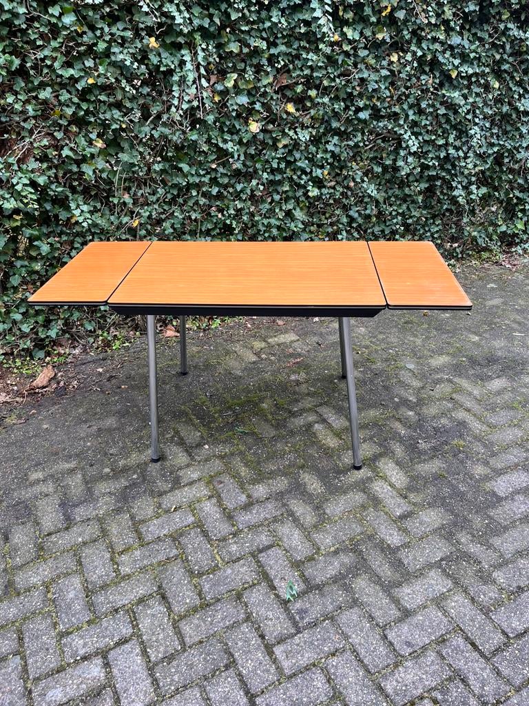 Vintage formica tafel uitschuifbaar in nette staat, Overige materialen, Gebruikt, 100 tot 150 cm, Vier personen