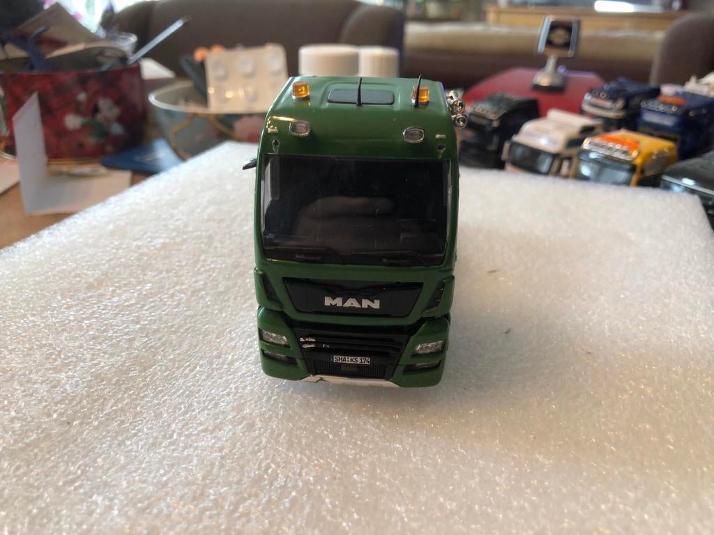 MAN DIESEL 6x2 TREKKER SLAAP CABINE, Hobby en Vrije tijd, Modelauto's | 1:50, Ophalen of Verzenden, Zo goed als nieuw, Bus of Vrachtwagen