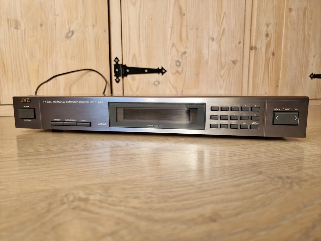 JVC FX-335L FM/MW/LW Computer Controlled Tuner, Ophalen of Verzenden, Gebruikt, Analoog