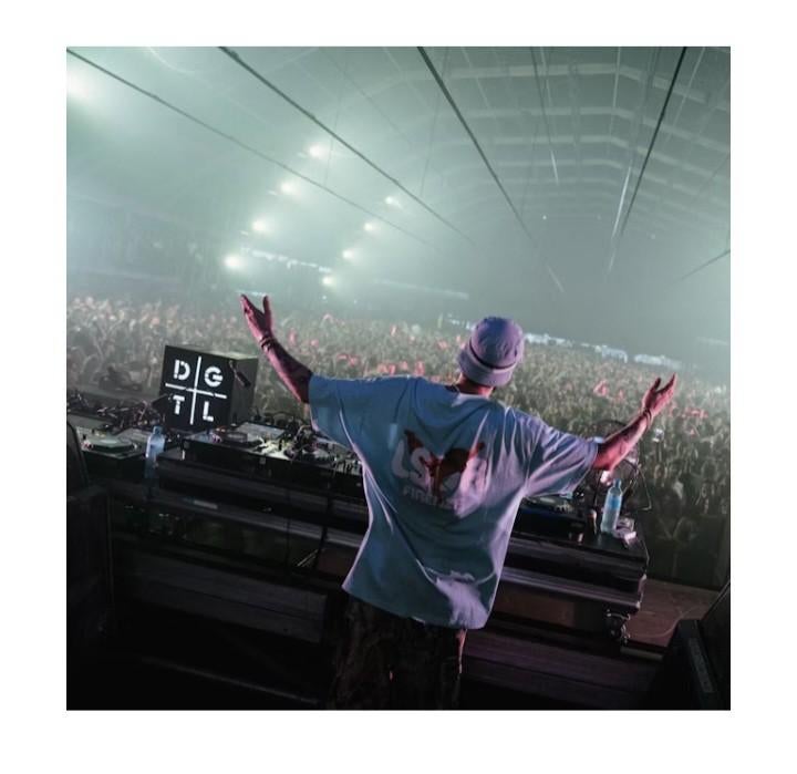 2 tickets voor dgtl vrijdagnacht, Twee personen, April