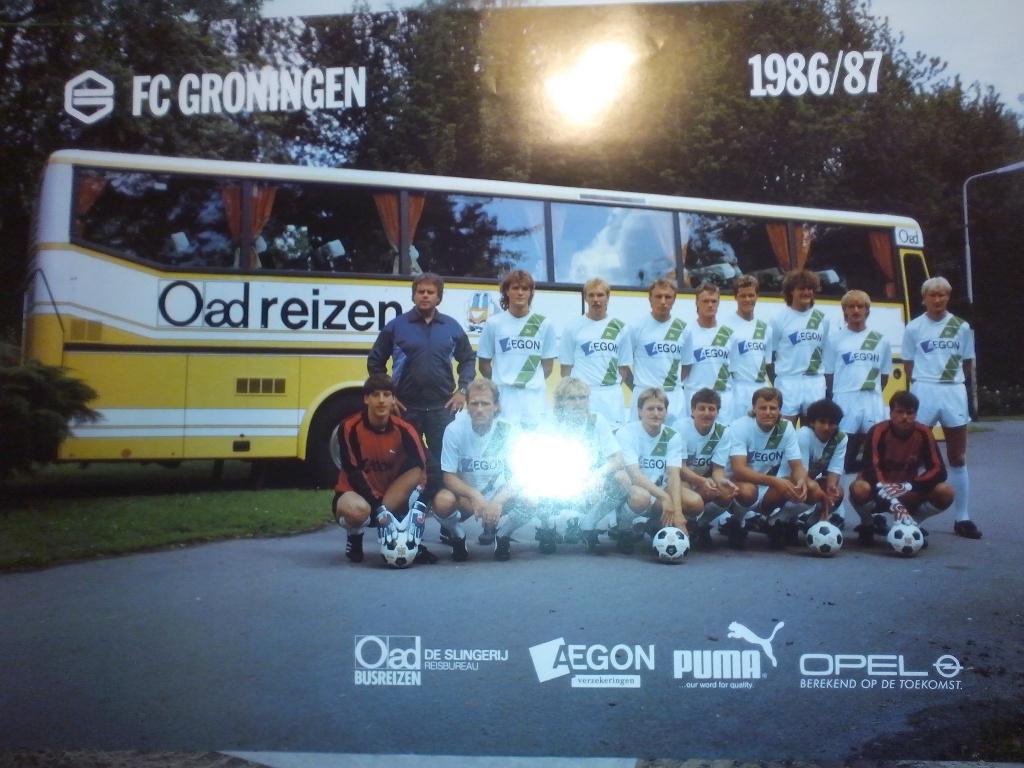 Nissan S-Cargo Panda & Chapeau of FC Groningen OAD poster, Verzamelen, Ophalen of Verzenden, Zo goed als nieuw, Auto's