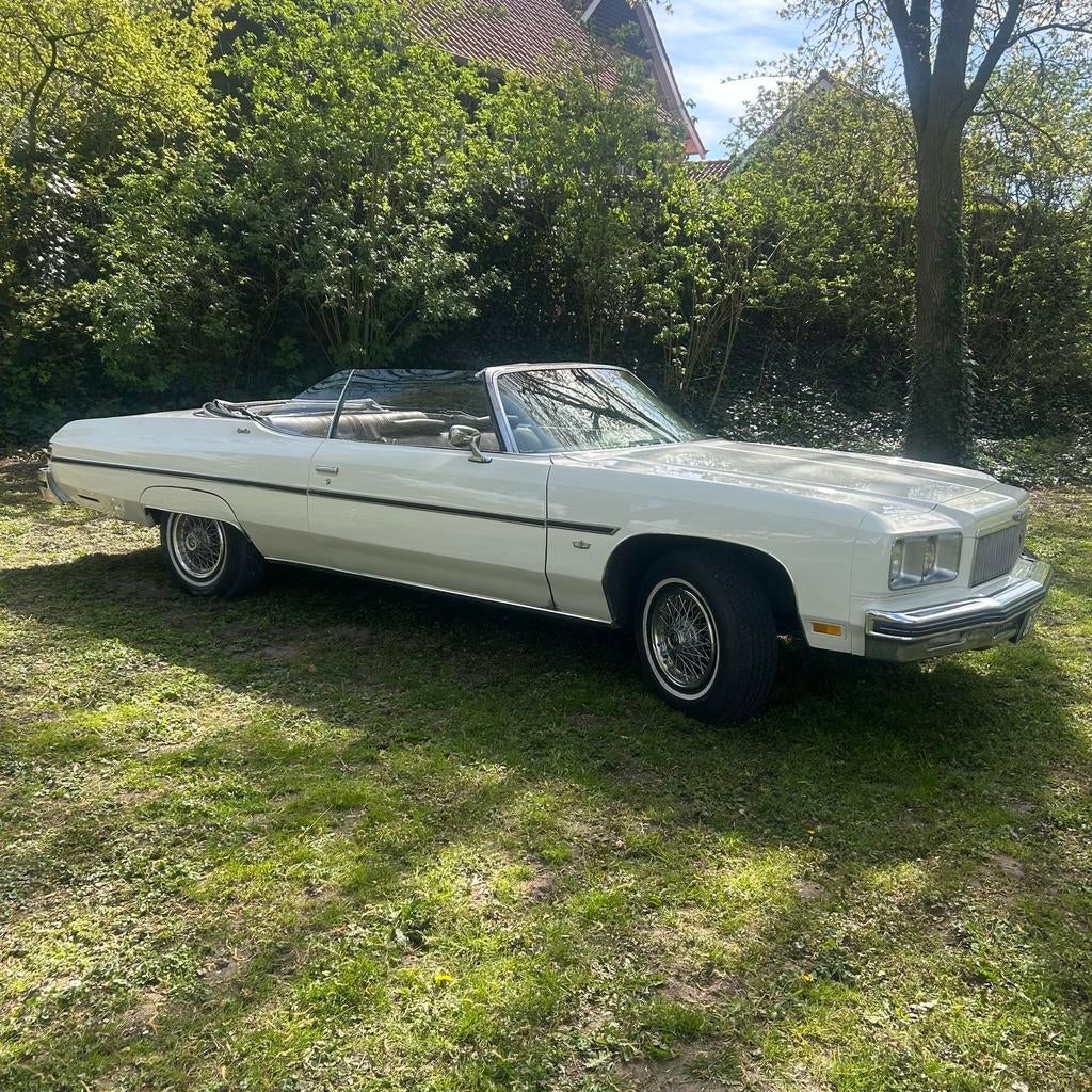 Chevrolet Caprice 6.6 Classic AUT 1975 Wit, Auto's, Automaat, Achterwielaandrijving, Wit, Origineel Nederlands