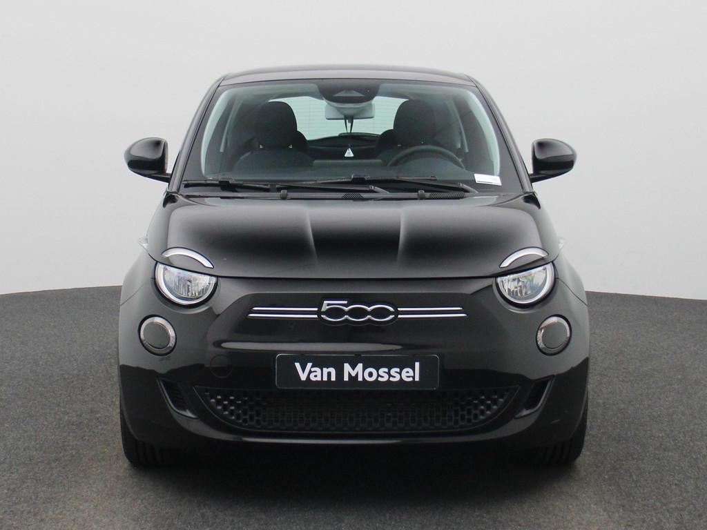 Fiat 500 500e 42 kWh Icon 119PK | Digital Cockpit | Panorama, Stof, Gebruikt, 118 pk, 4 stoelen