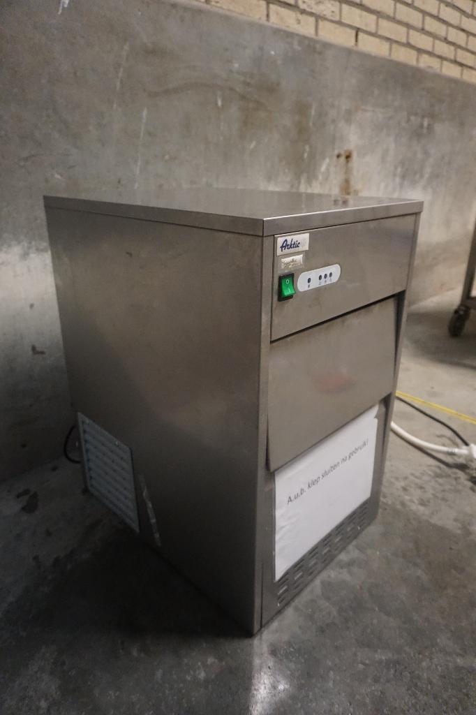 Arktic ijsblokjesmachine ijsmachine | holle blokjes, Ophalen, Gebruikt, Zelfvriezend