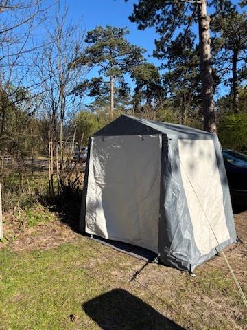 schuurtent ook wel keukentent 140x200, Ophalen, Zo goed als nieuw, Tot en met 2
