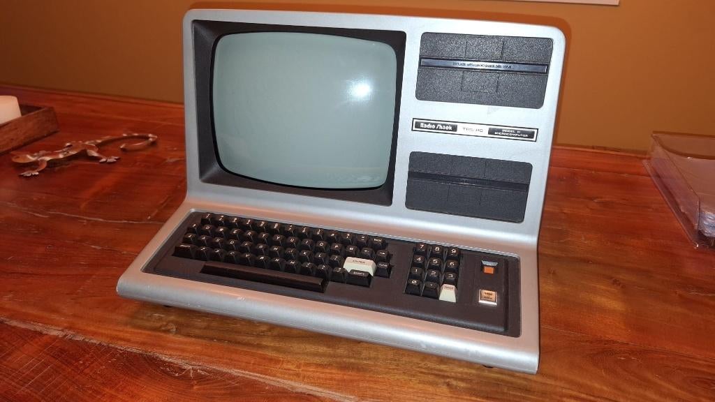 TRS 80 model III, Ophalen of Verzenden, Vintage computer