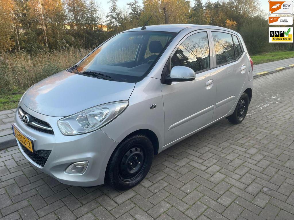 Hyundai i10 1.2 i-Drive 5-deurs Nap , schade, Voorwielaandrijving, Euro 5, Gebruikt, 31 €/maand