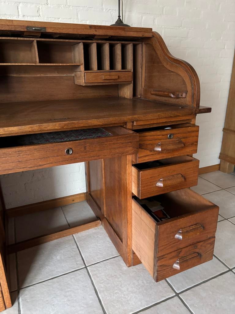 Antiek houten bureau met rolluik, Ophalen