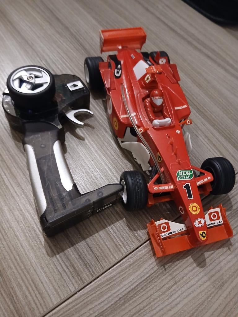 Formule 1 F1  bestuurbare auto, Hobby en Vrije tijd, Modelbouw | Radiografisch | Auto's, Ophalen of Verzenden, Overige schalen