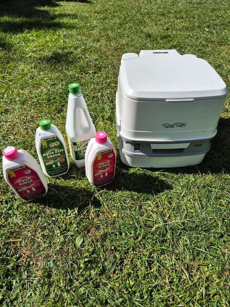 Porta Potti 335, Ophalen, Zo goed als nieuw