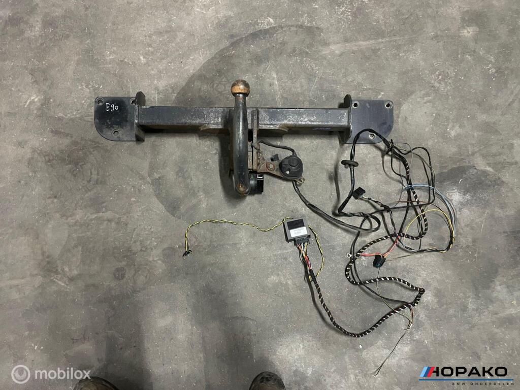 Trekhaak BMW 3 serie E90 E91 E92, Gebruikt, Einsteinlaan 5 rijswijk, Bmw, Ophalen of Verzenden