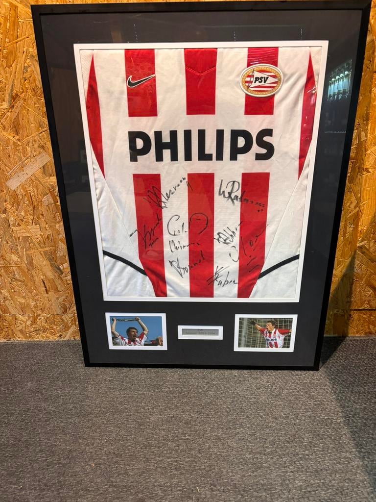 Gesigneerd PSV shirt 2003 2004 ingelijst, Ophalen, Zo goed als nieuw, PSV, Shirt